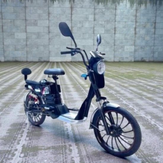 صورة دراجة كهربائية الأقتصادية نيازي بدون سلة وكفرات مقاس 20